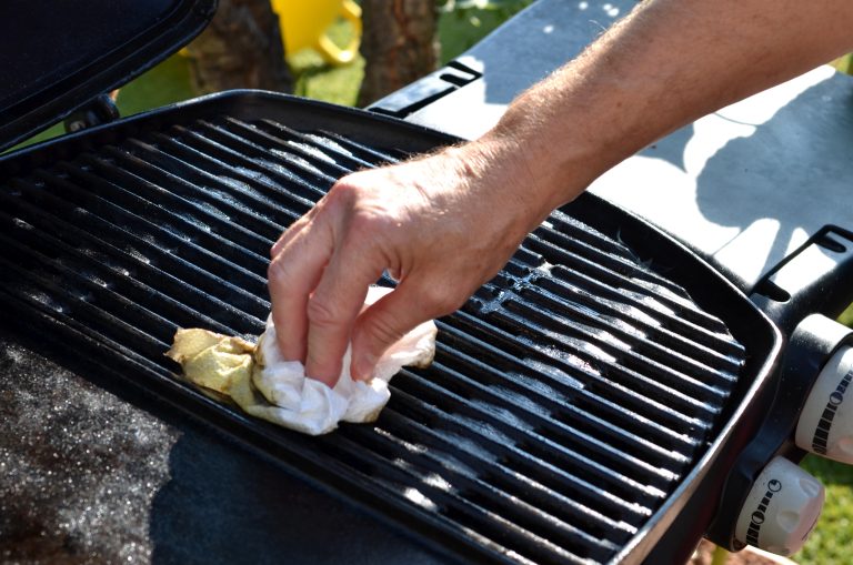 Cómo limpiar una parrilla de barbacoa